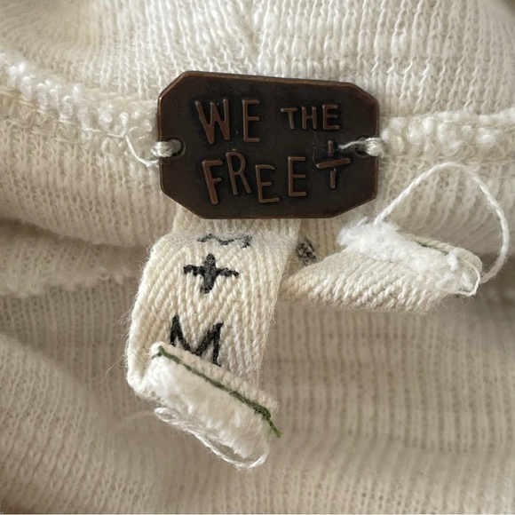 Free People |We The Free Women’s Medium White Split Back Cowl Neck Tunic - Picture 6 of 16